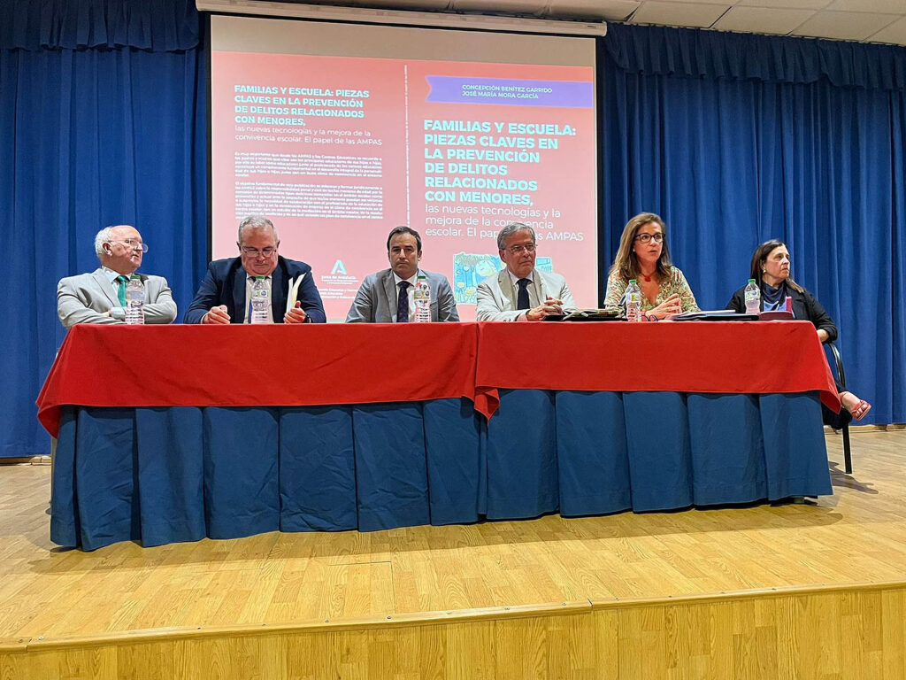 Presentación de una guía sobre la prevención de delitos